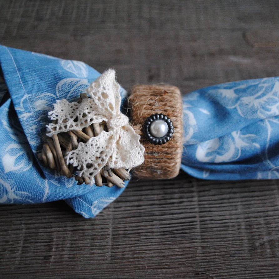 Wicker Heart With Ivory Lace and Twine/Jute Band Napkin Ring Set